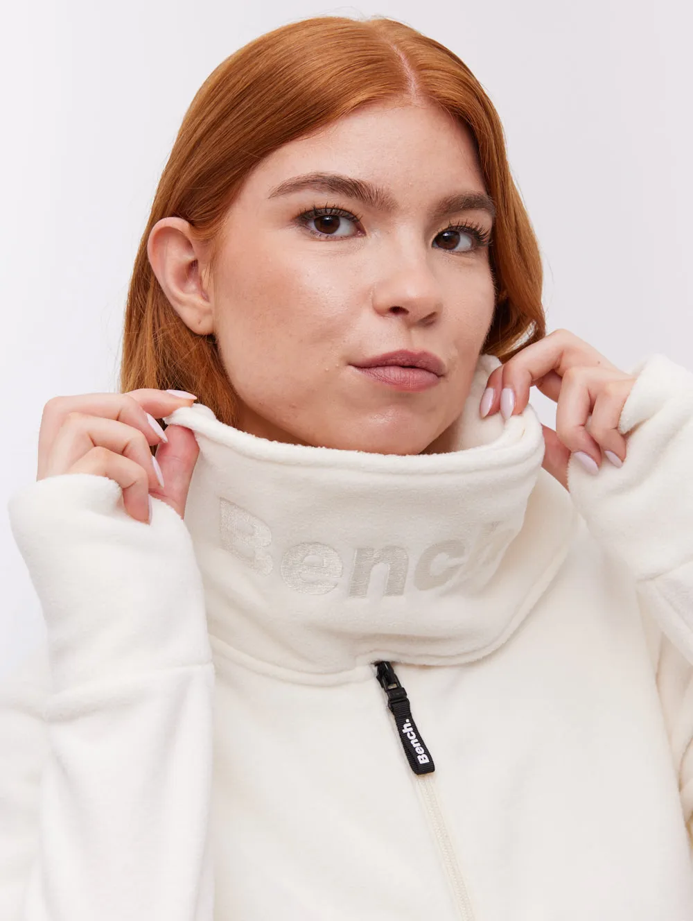 Soft Hoodie Heska Wrap-Neck Zip-Up - White