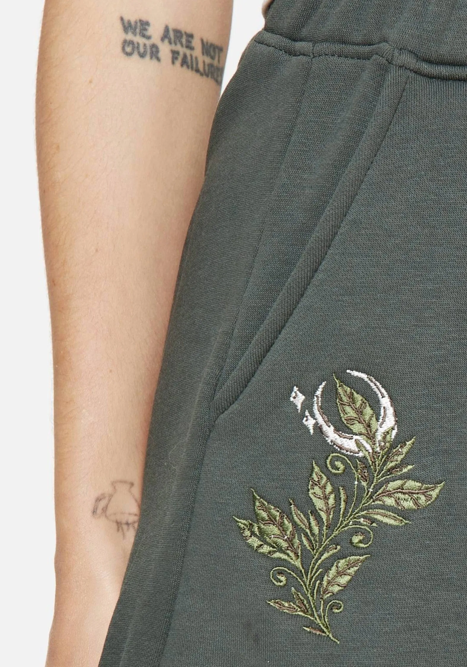 Nirah Cotton Embroidered Shorts Soft Elastic
