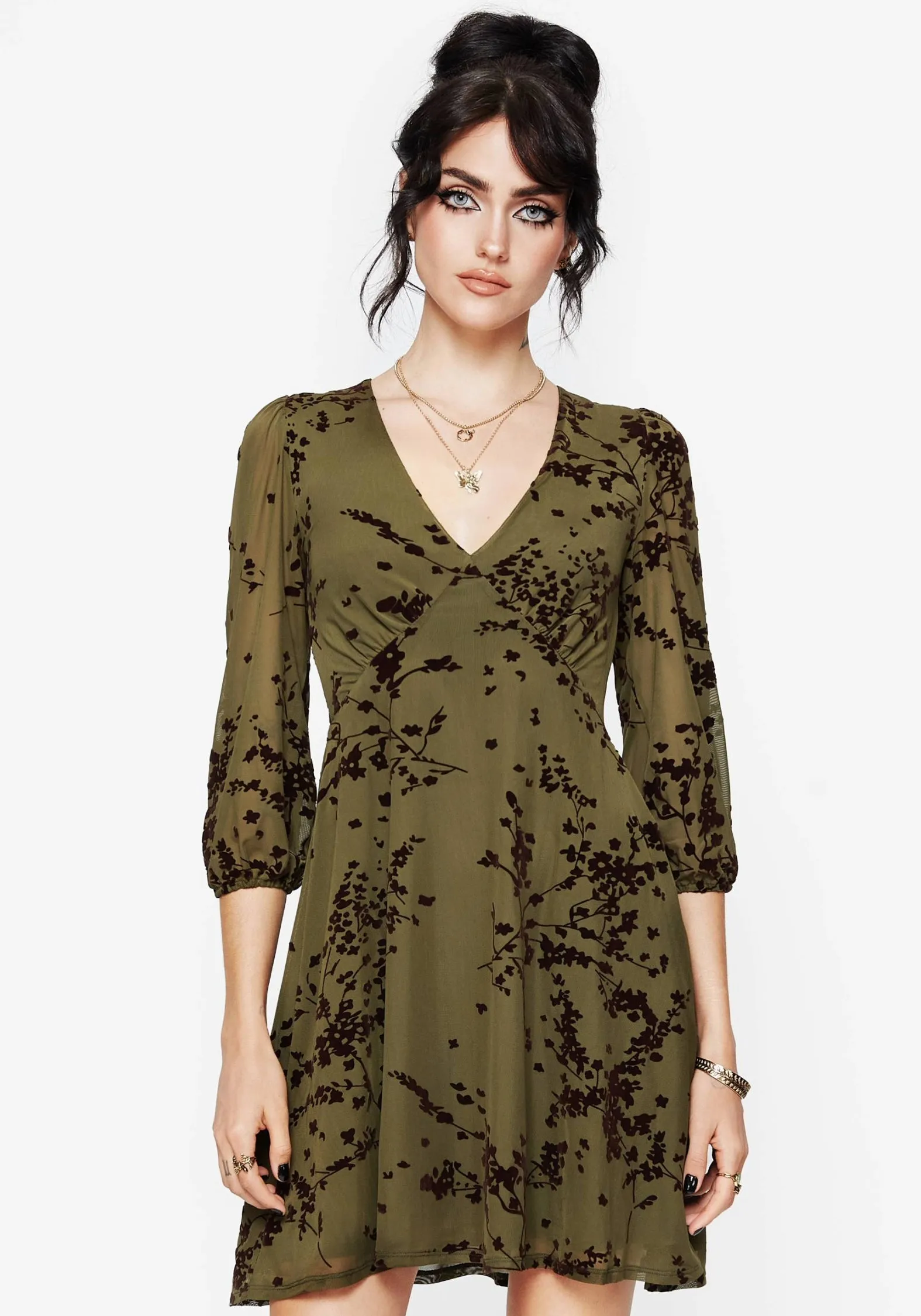 Summer-ready mini dress Beat Mode Jael Flocked Devor?? Smock Mini Dress