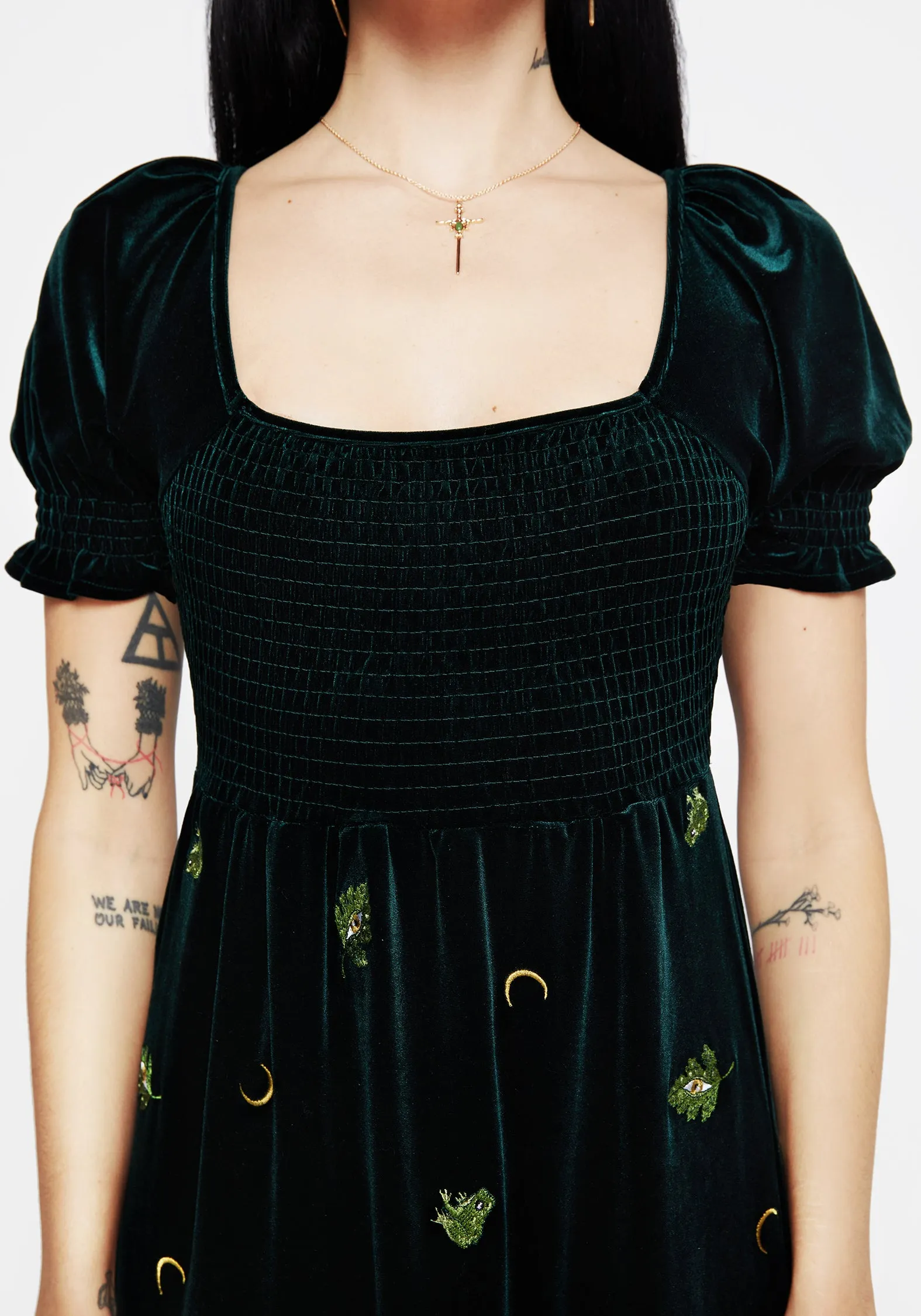Effortless Style Busy Mom Swamplife Frog Embroidered Velour Tiered Midi Dress