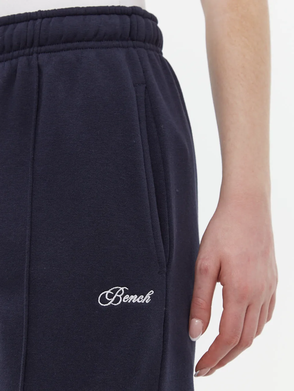 Embla Wide Leg Joggers Couple Look AI Core