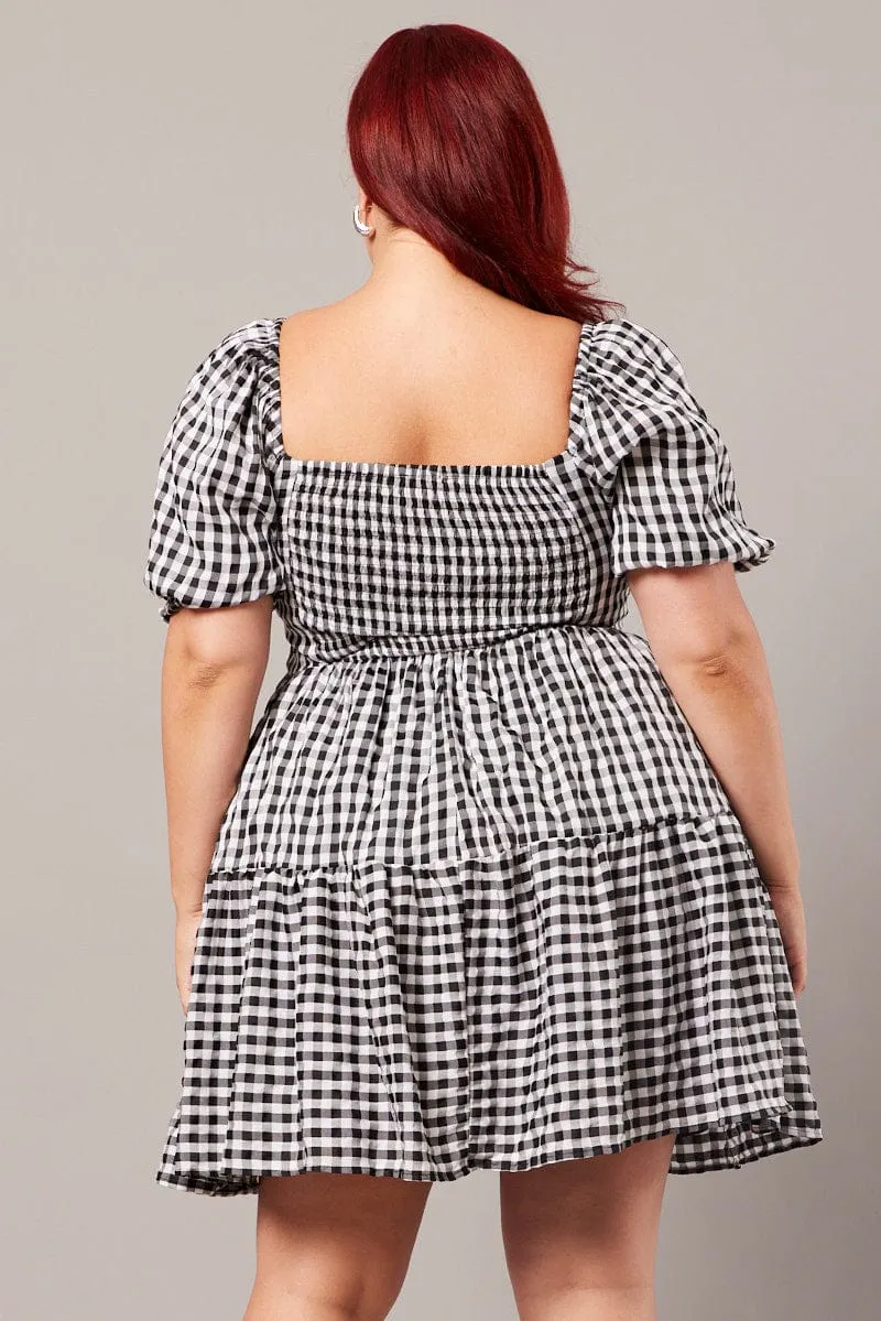 Light Soft Glow Heat Black Check Gingham Sweetheart Mini Dress