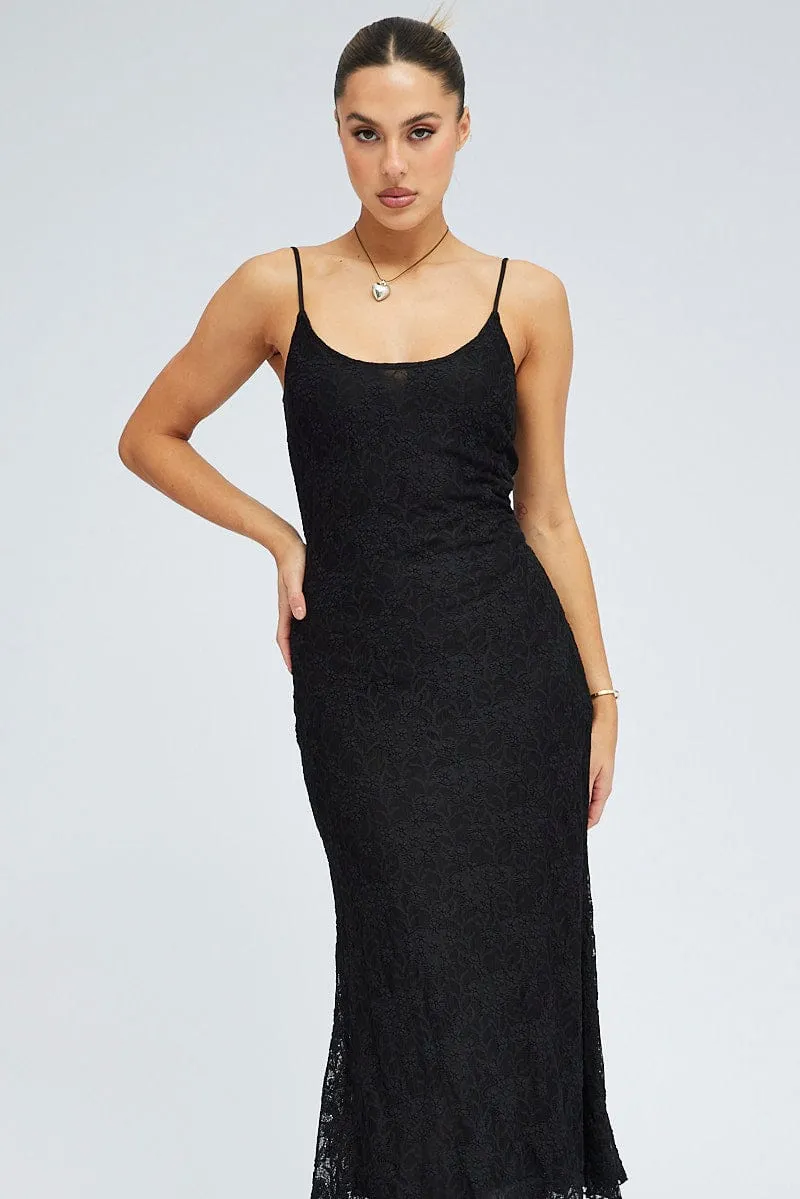The versatile nature of this maxi dress allows for a range of styling possibilities from casual to chic Fashionable formal event piece Black Maxi Dress Sleeveless Scoop Neck Flare Hem Lace