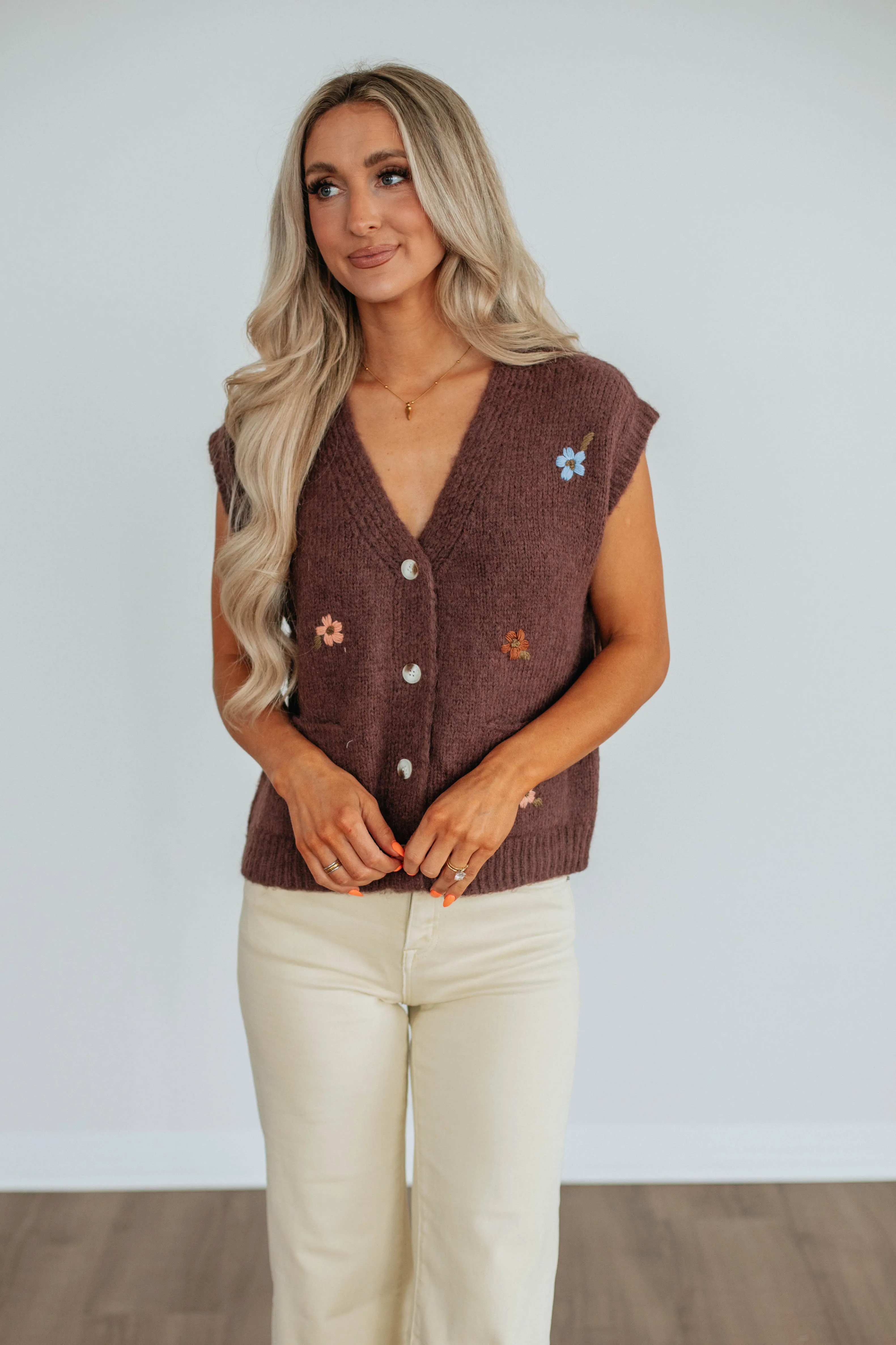 Alva Floral Sweater Vest Cold-Weather Essential