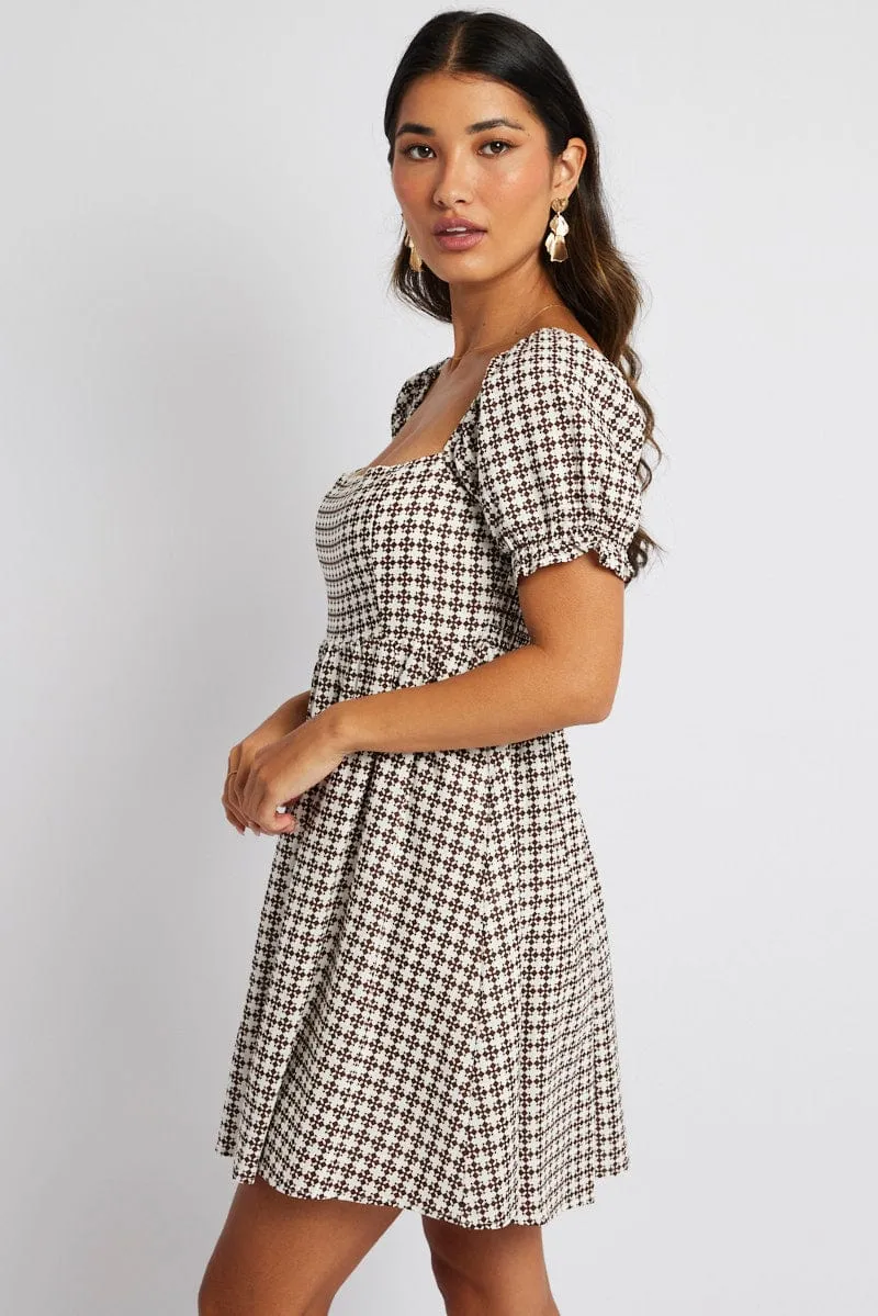 Easy Tunic Model Edge Brown Geo Fit and Flare Dress Short Sleeve
