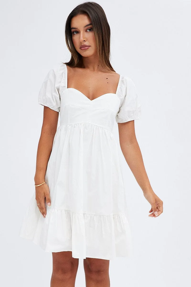 Wind Ease White Short Sleeve Sweetheart Neck Skater Dress