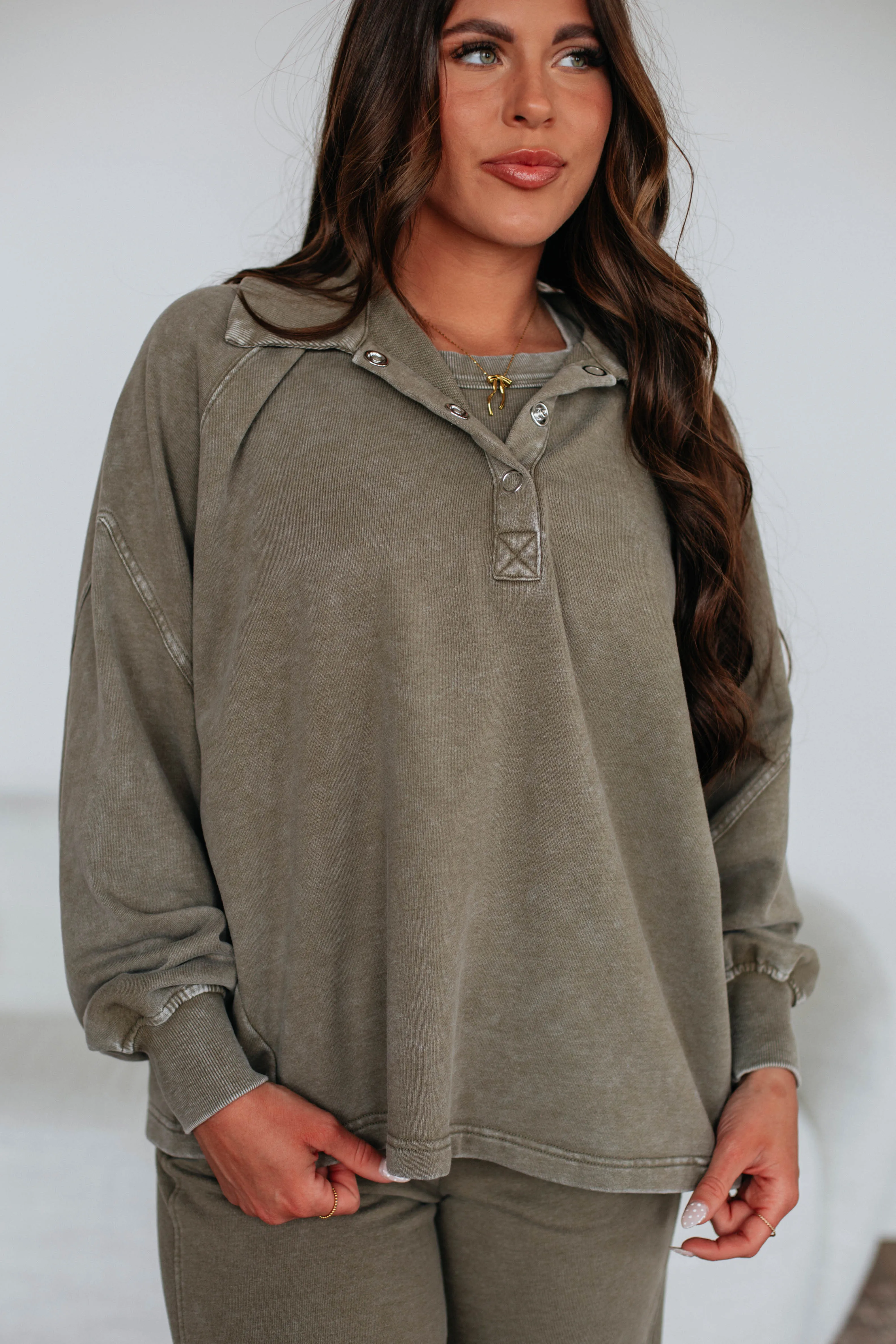 Casual Chic Jyl Washed Pullover - Moss