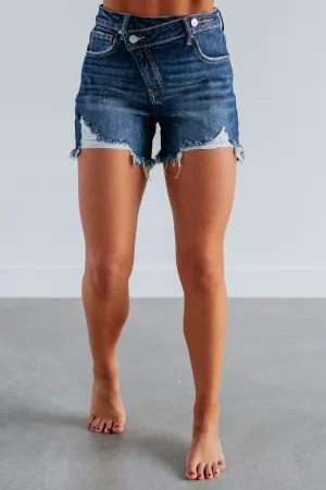 muted colors Aliyah Risen Shorts - Dark Wash