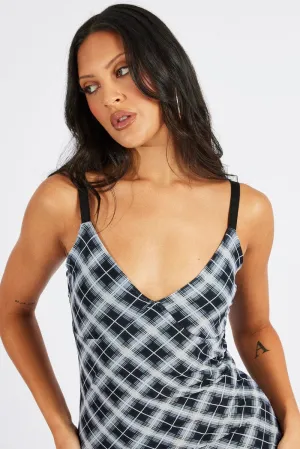 The flattering cut of this dress creates a polished appearance without being overly fussy Multi Check Maxi Dress Sleeveless Bodycon Mess