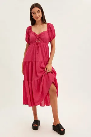 Batiste Soft The flowing nature of this maxi dress ensures that you can move freely without sacrificing style Pink Maxi Dress Sweetheart Neck Puff Sleeve