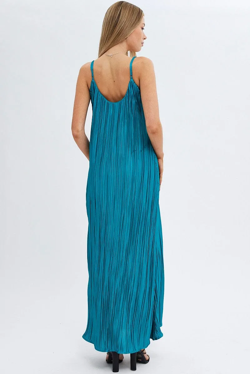 Green Maxi Dress Sleeveless Plisse The elegant cut of this dress highlights your figure while offering plenty of room to move