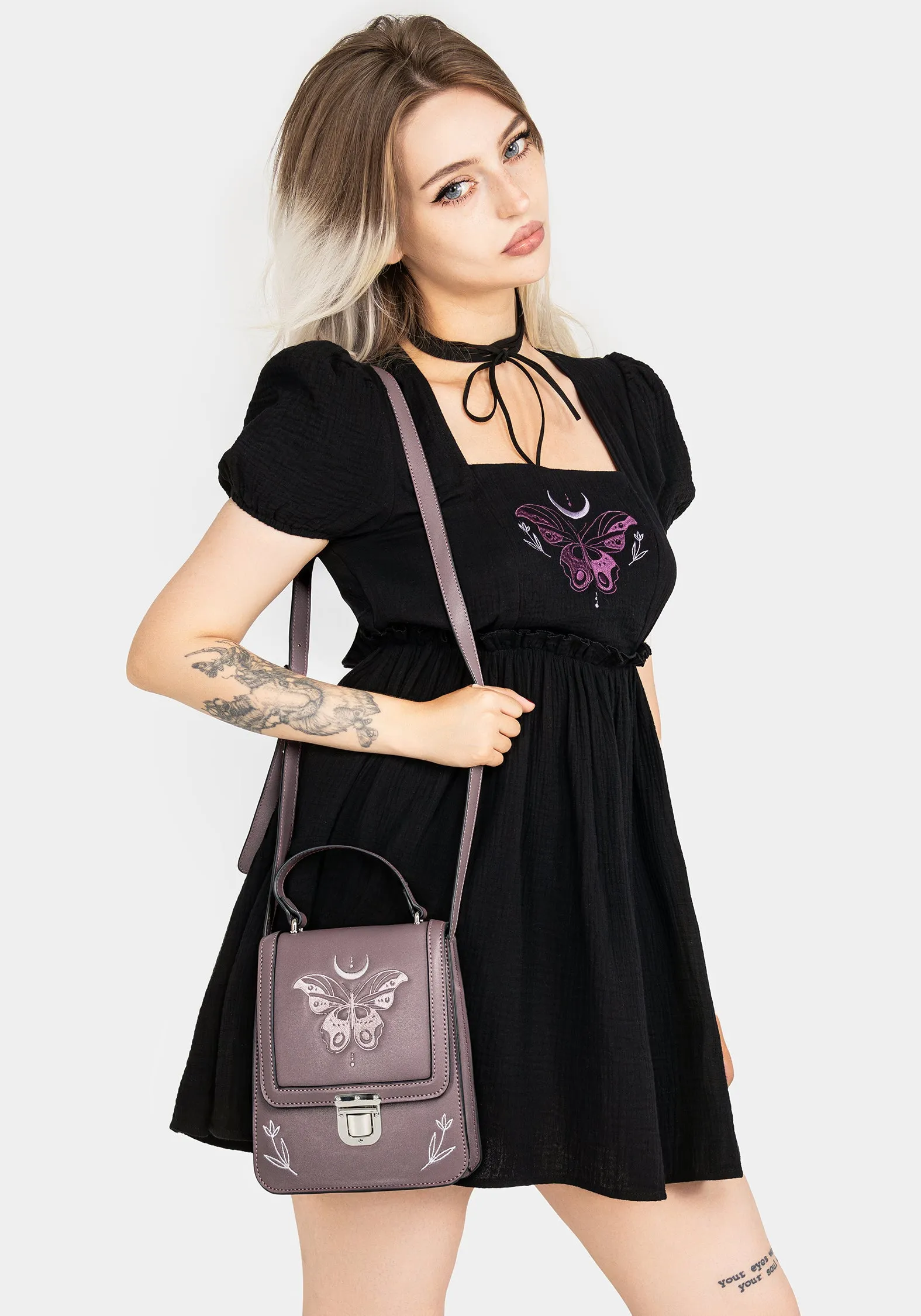 Cocoon Butterfly Embroidered Puff Sleeve Mini Dress Relaxed Design Trendy mini outfit