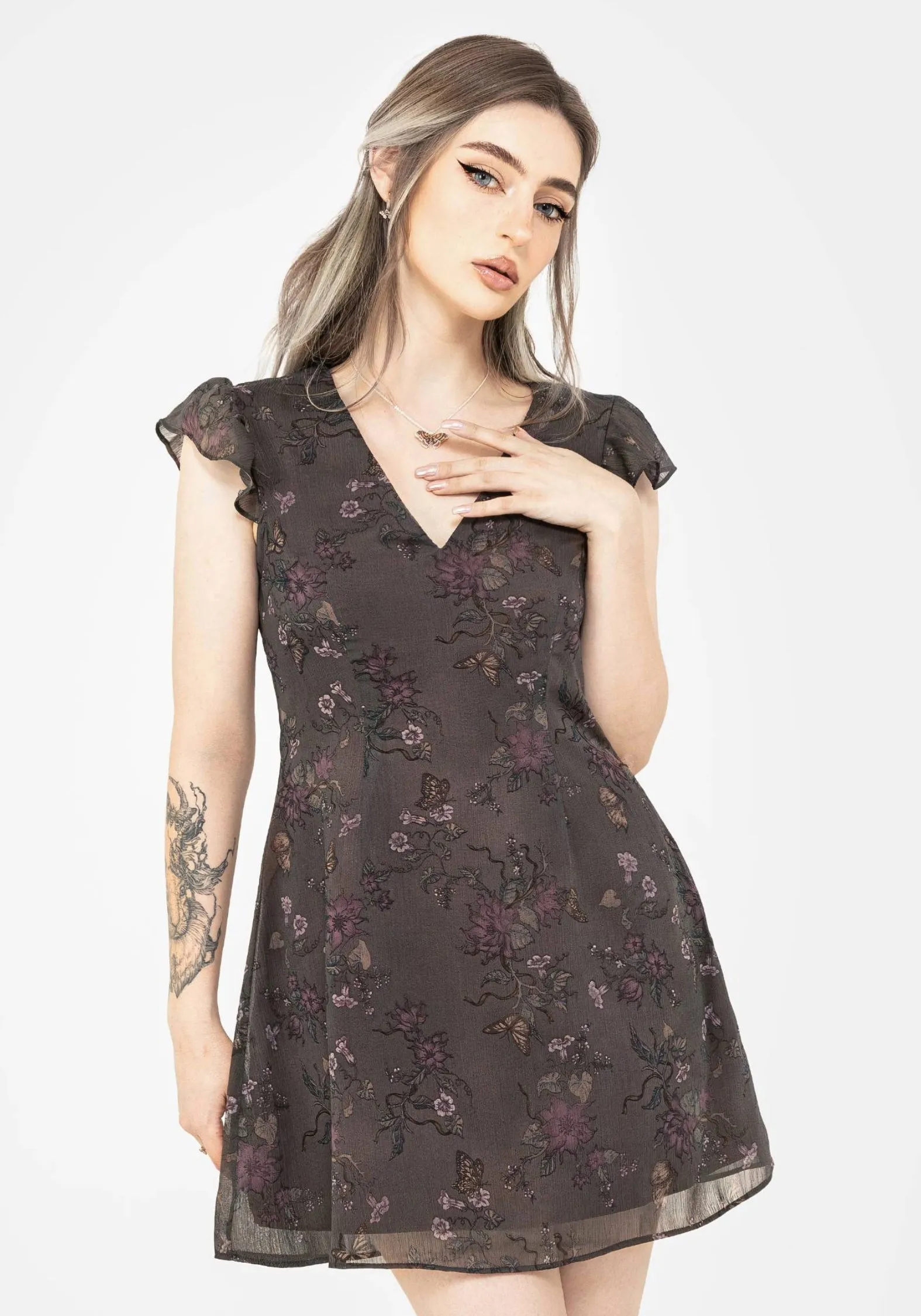 Playful chic outfit Arnora Chiffon Ruffle Detail Mini Dress