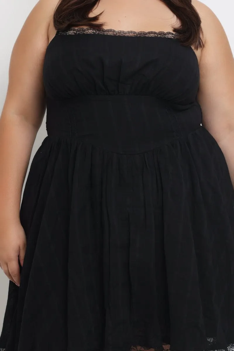Summer Style Bold Silhouette Black Lace Trim Mini Dress
