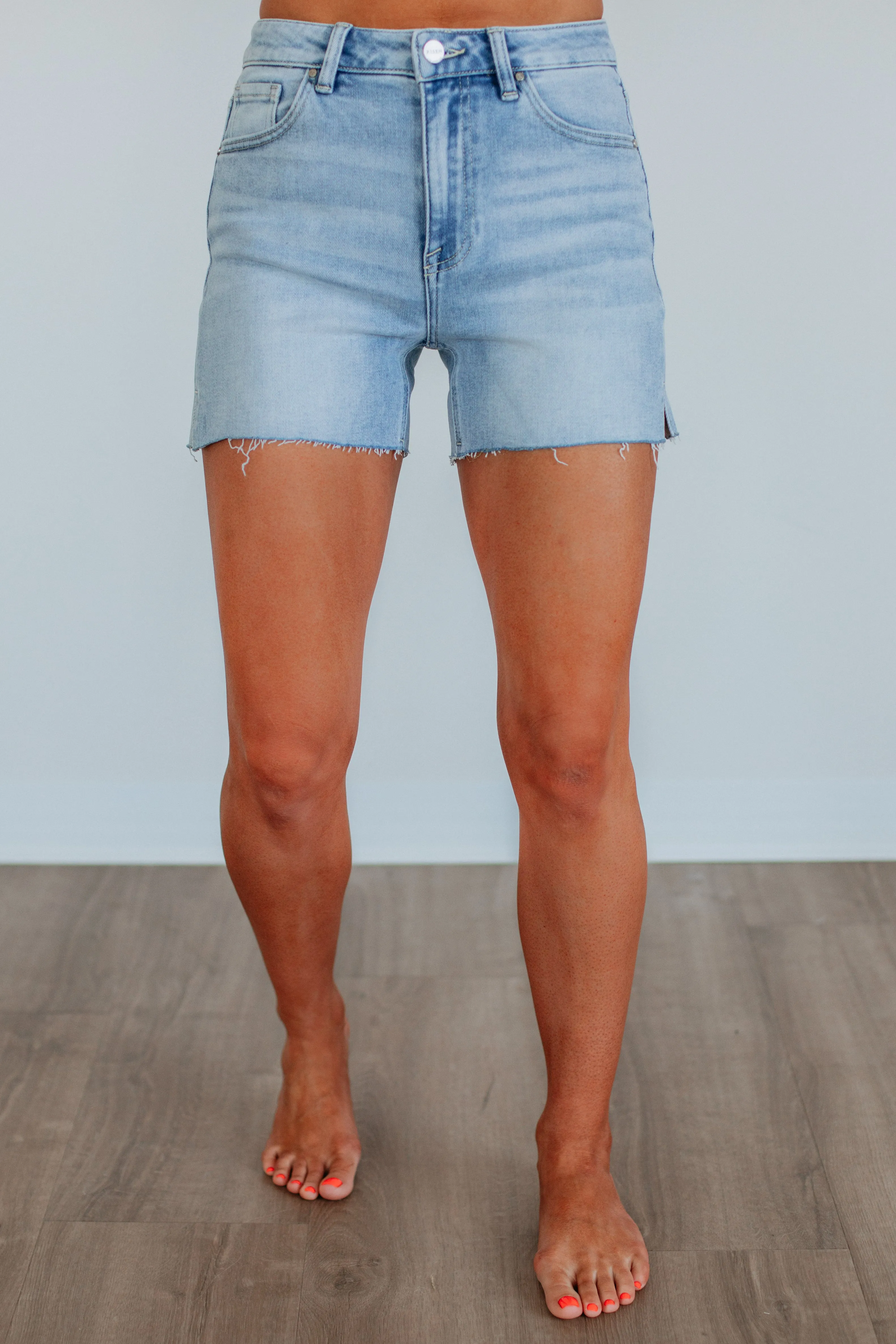 Color Variety Tinley Risen Shorts - Light Wash