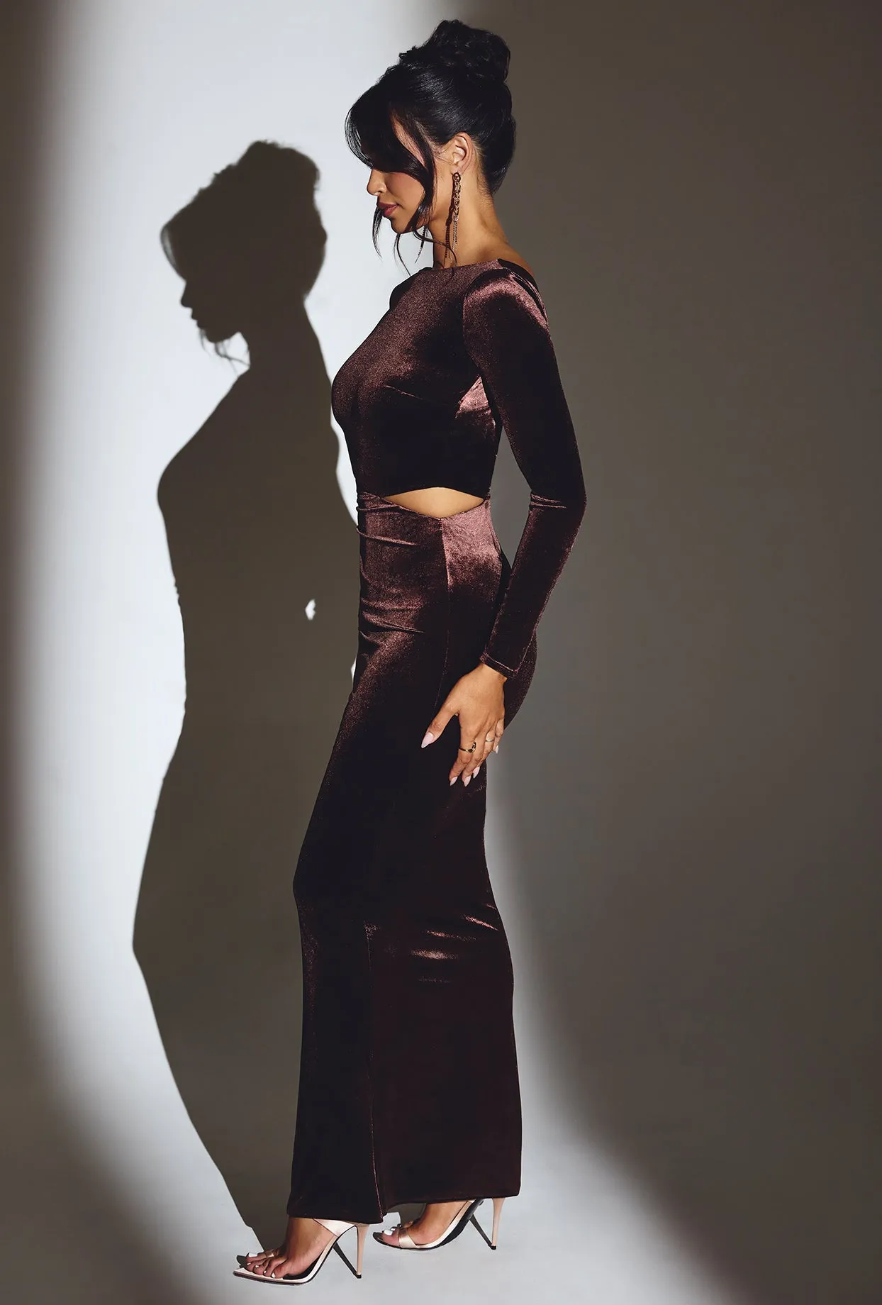 Velvet Long Sleeve Maxi Dress in Chocolate Brown With its elegant lines this dress offers a sophisticated look that never goes out of fashion Ruby Glow