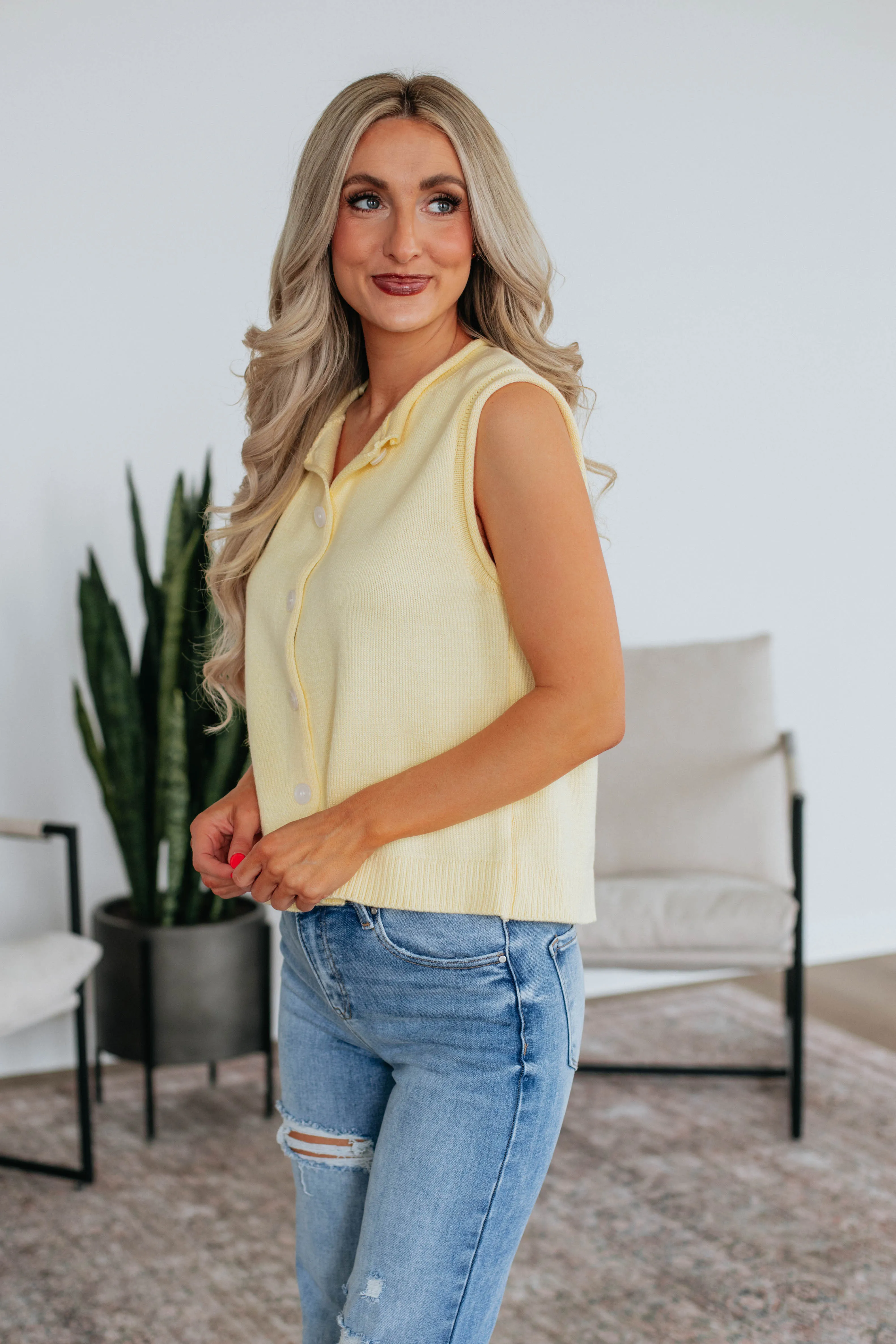High Twist Yarn Structure Neena Sweater Vest - Daisy