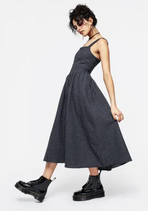 Confident Girl Faythe Apron Midi Dress