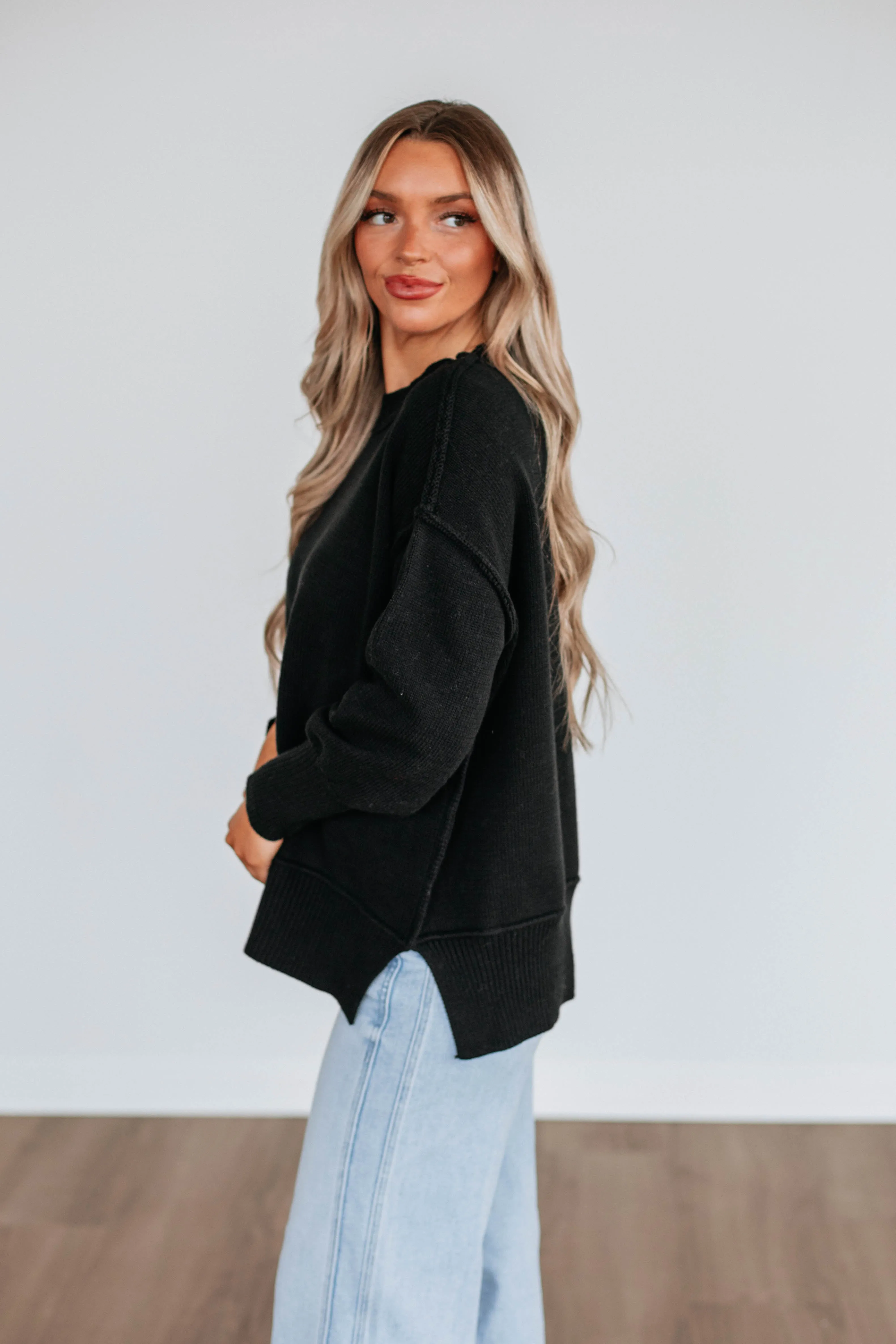 Odelia Oversized Sweater - Black Plush Inner Lining