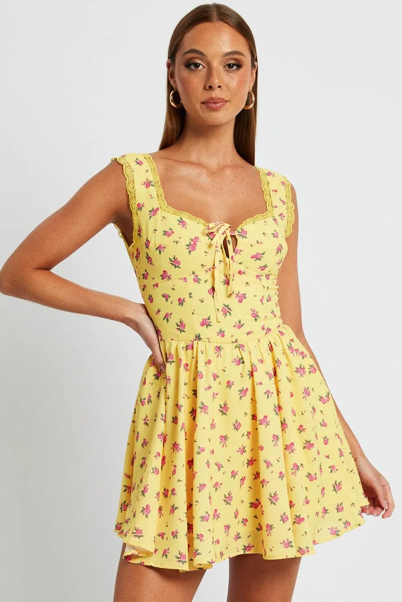 Yellow Floral Fit and Flare Dress Sleeveless Lace Trim Casual Shirt SnagProofMaterial