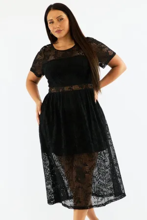 Relaxed Look Day-to-Night Look Black Midi Dress Short Sleeve Lace