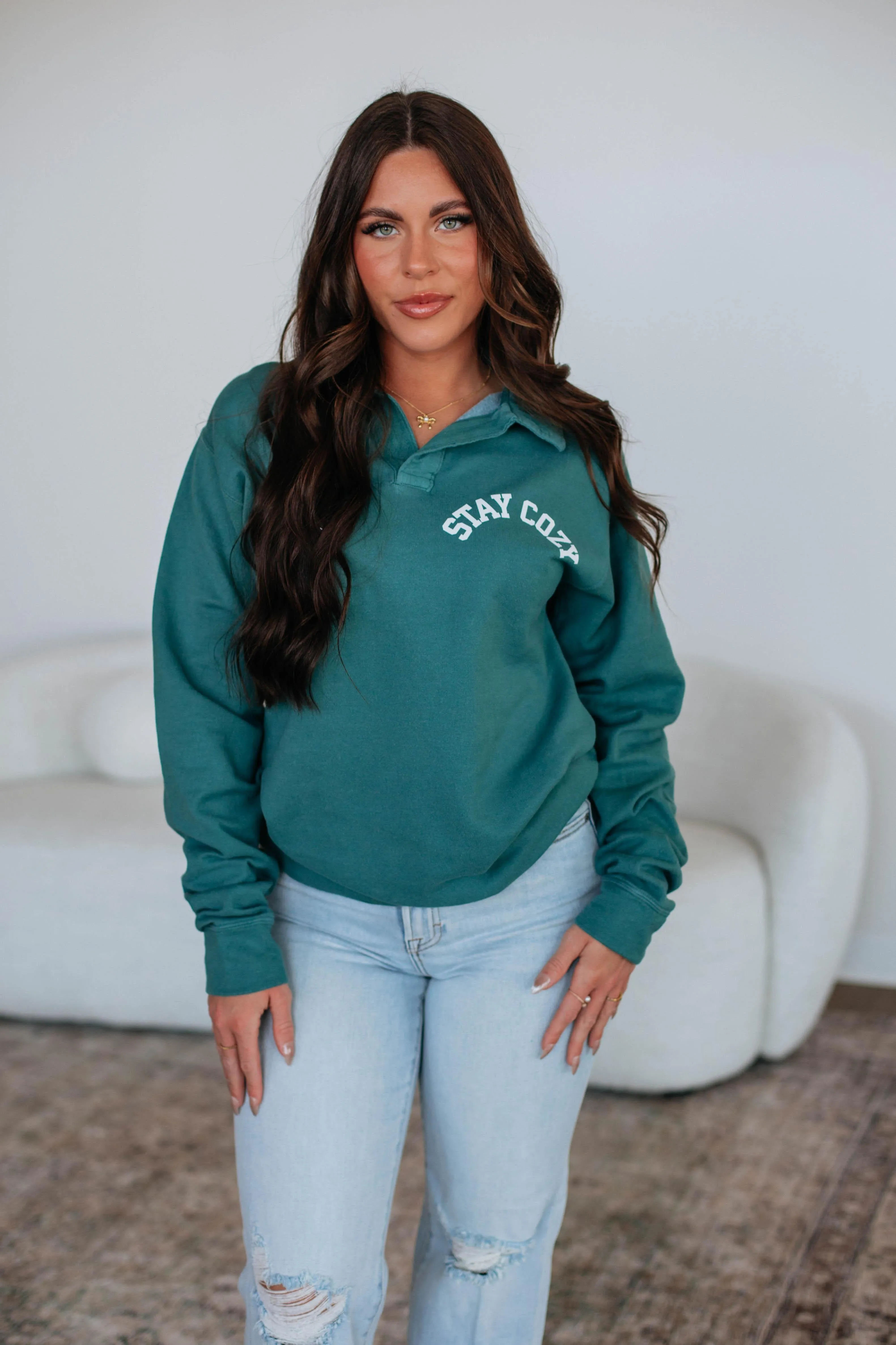 Stay Cozy Pullover Gloss Glow Modern Outfit