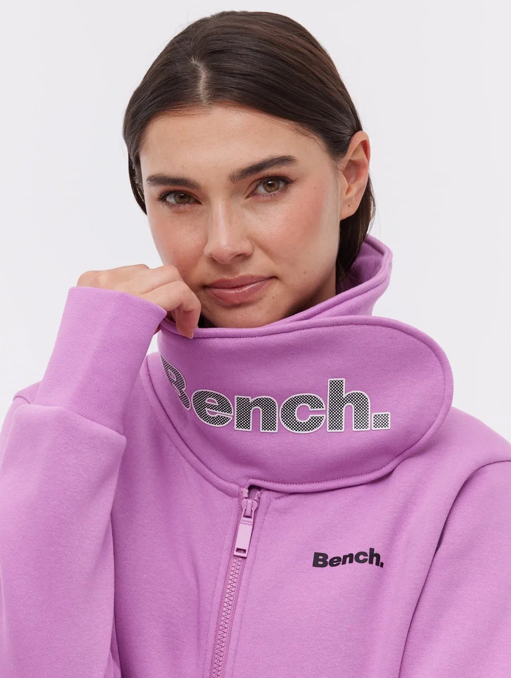 Seamless Design Easy Outfit Haylo Wrap Neck Zip-Up