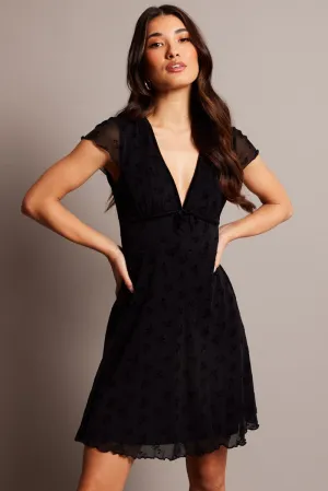 Summer Fashion Temperature Regulating Black Ditsy Mini Dress Short Sleeve Burn out