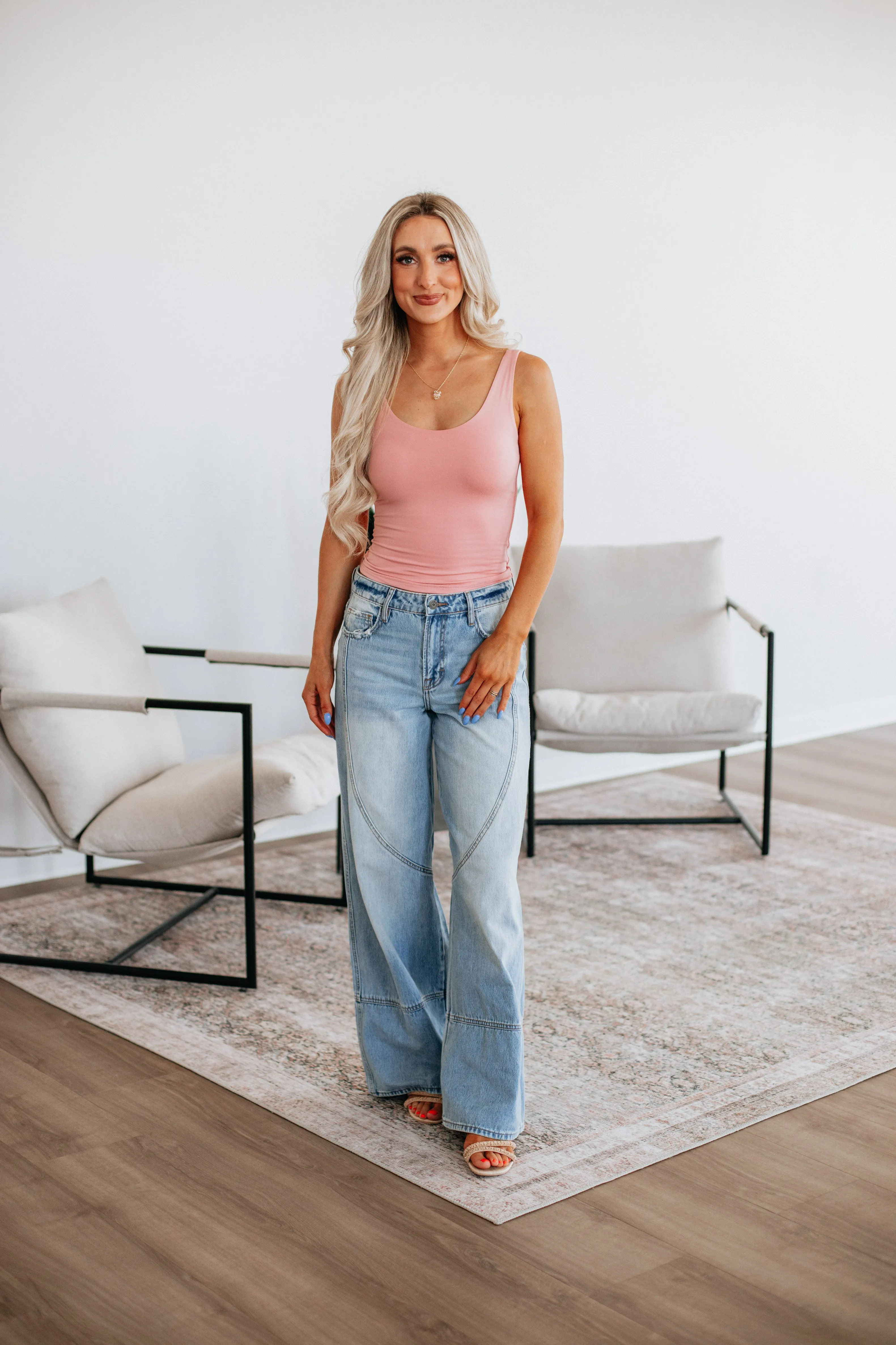 intermittent use Delta Basic Tank - Blush