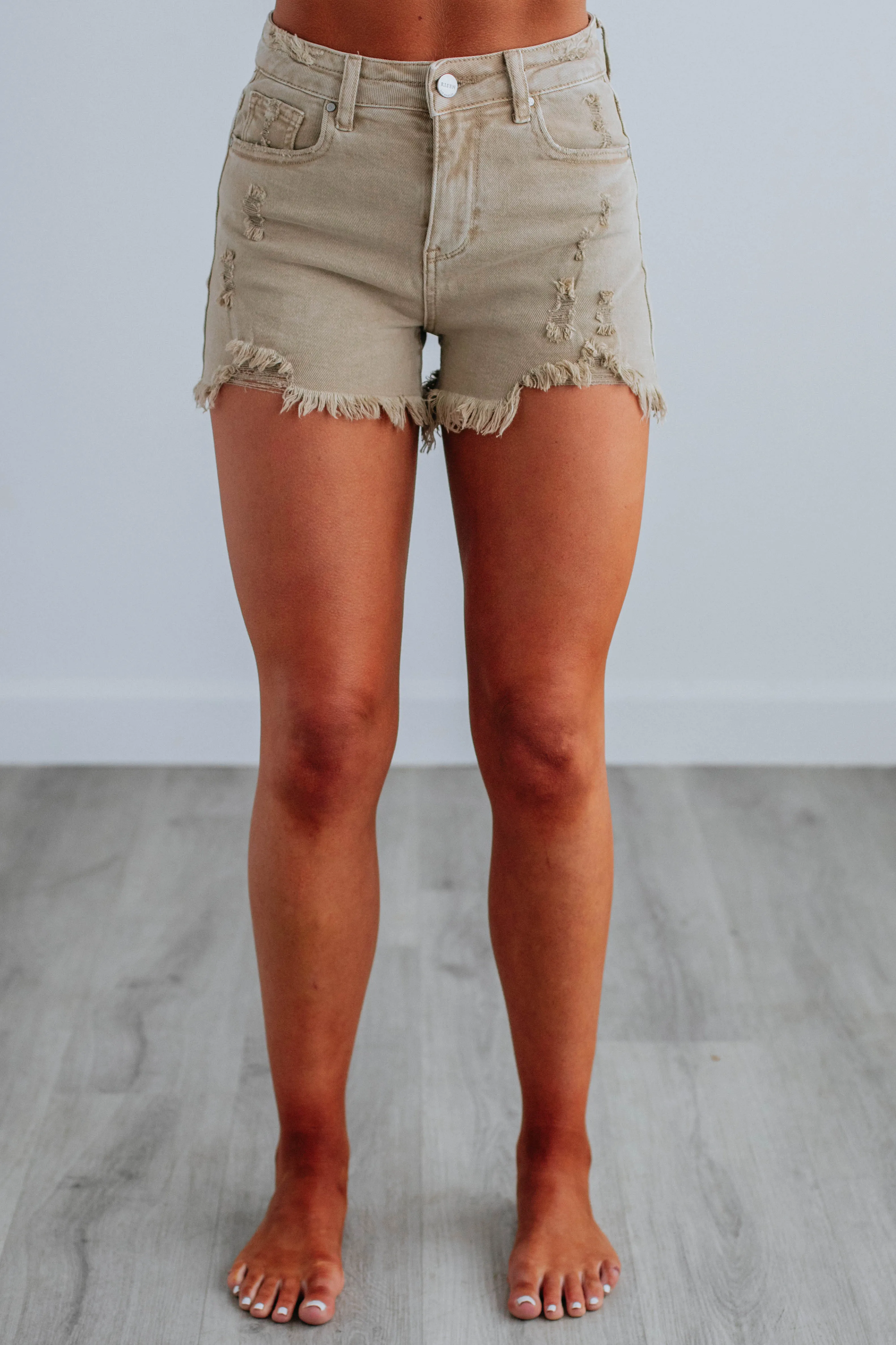 Sun Protection Fabric Simple Appeal Mae Risen Shorts - Sand