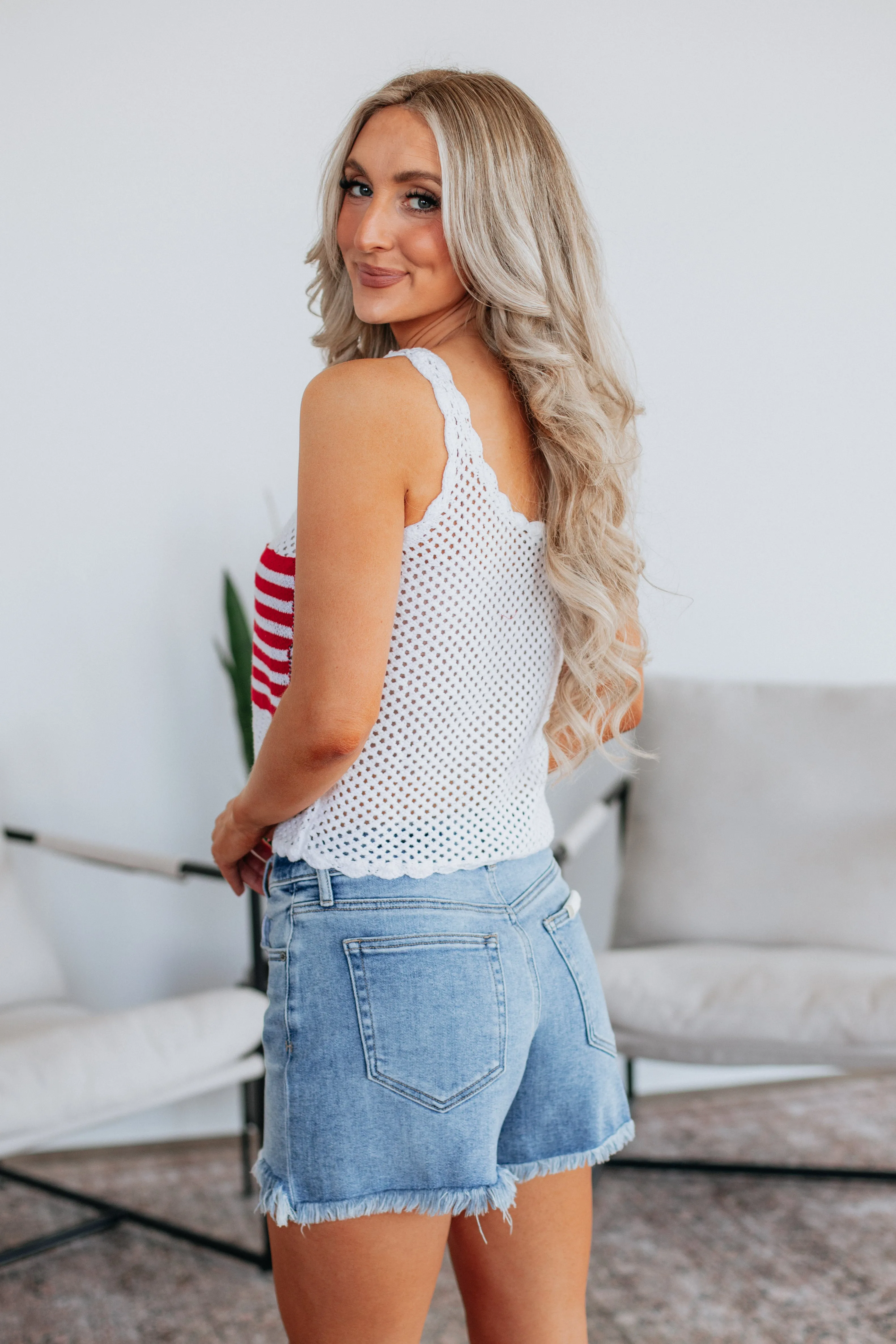 Dynamic Tension Control Street Fashion Patriotic Babe Tank - Ivory