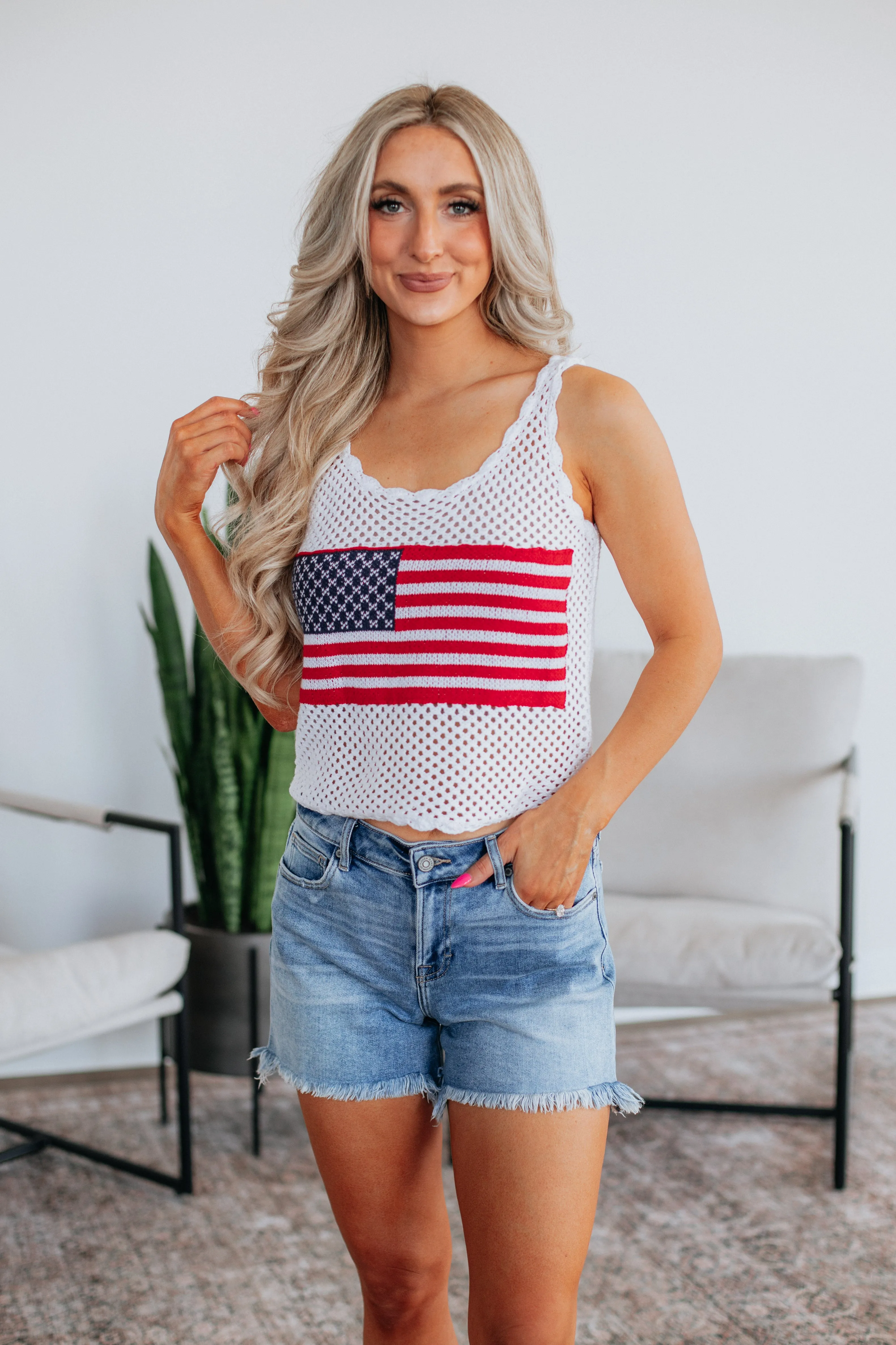 Mountain Anti Pilling Surface Patriotic Babe Tank - Ivory
