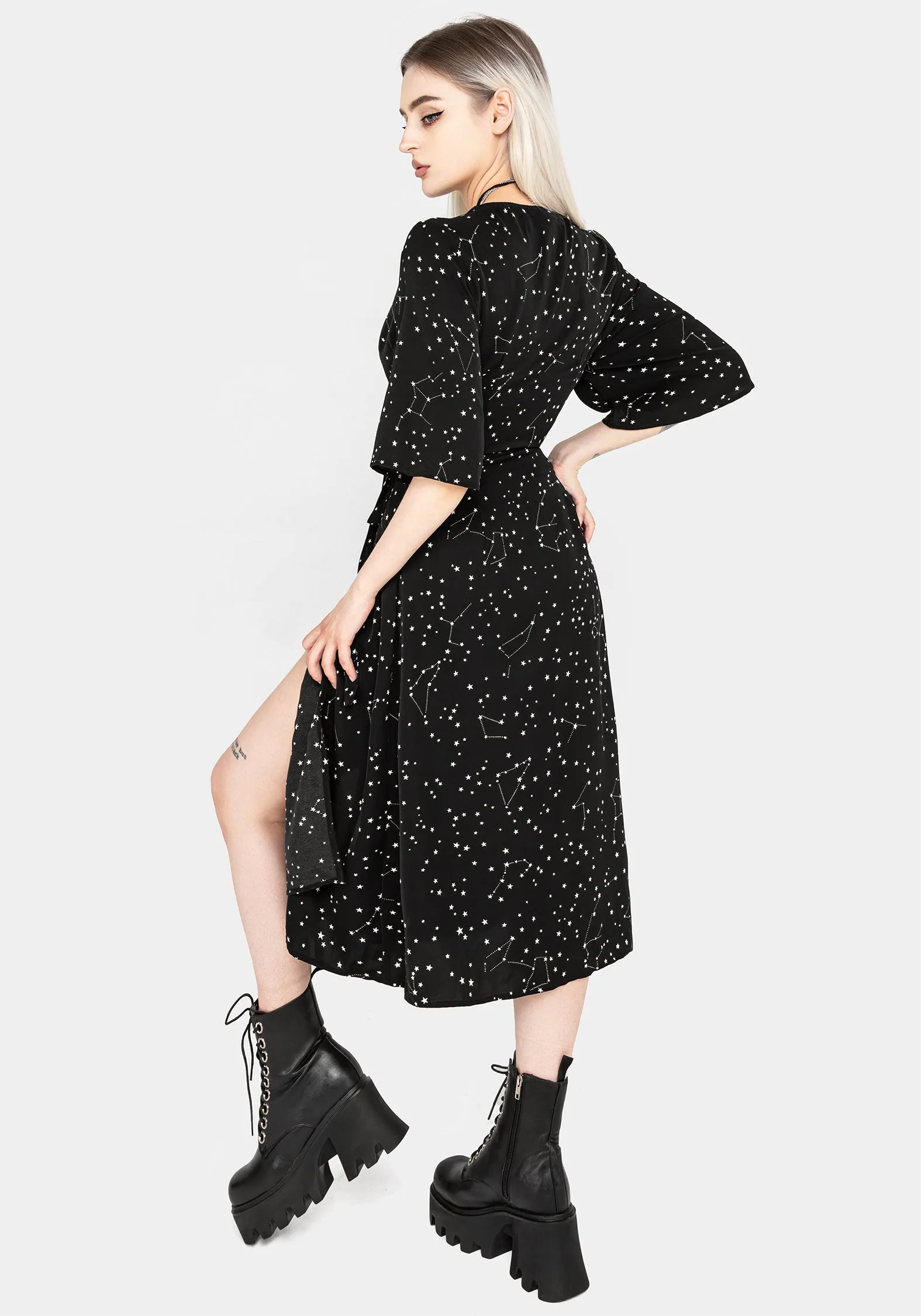 Elegant Look Charming Design Celestial Midi Kimono Dress