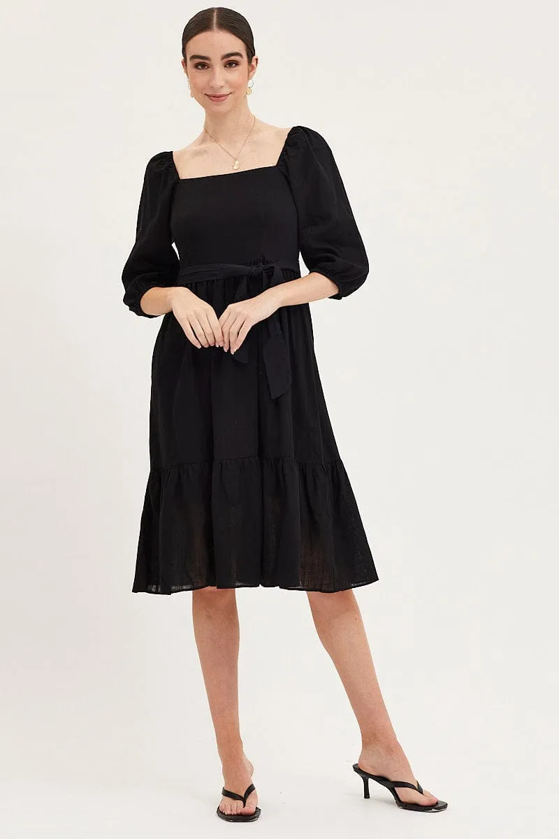 Stylish spring maxi With its soft fabric and elegant cut this dress is perfect for all-day wear Black Dress Puff Sleeve Maxi
