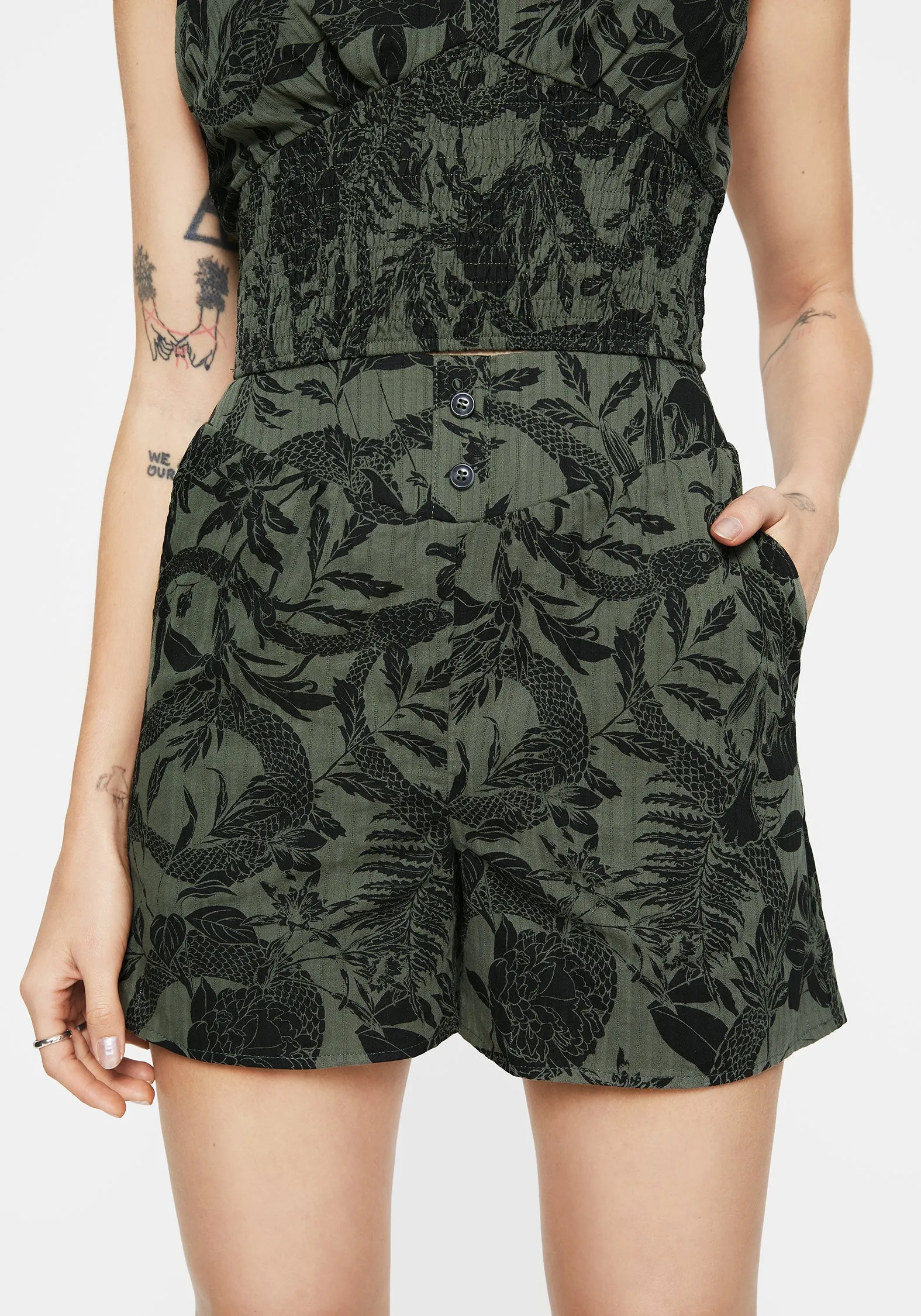 Bashe Cotton Wide Leg Shorts - Green Bacterial Growth Prevention