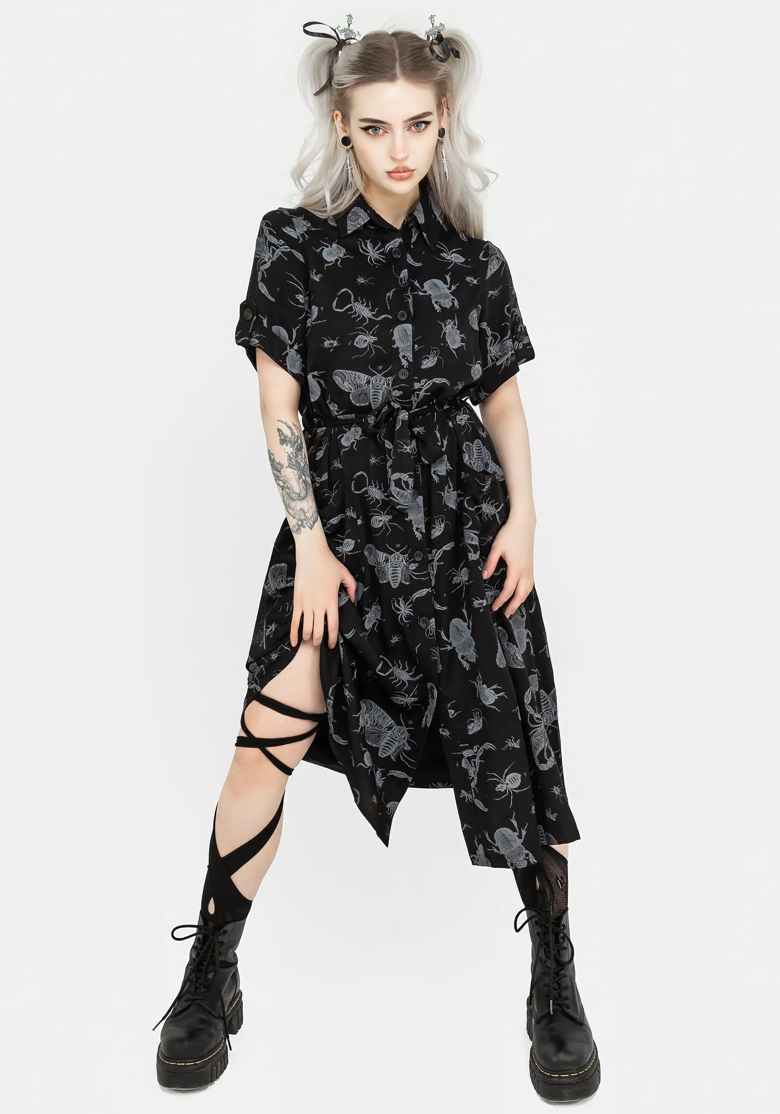 Parasite Bugs Short Sleeve Midi Shirt Dress - Black Stone Touch Wood Scent