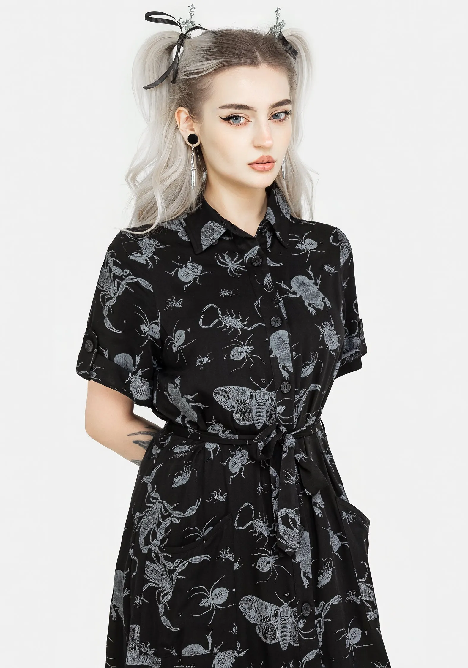 Elegant Silhouette Parasite Bugs Short Sleeve Midi Shirt Dress - Black