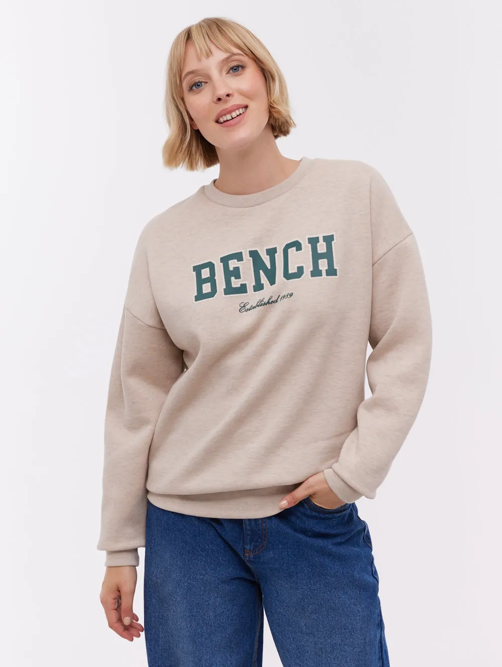 Ercie Collegiate Crew Neck - Beige Snow Core Compact Packable Design
