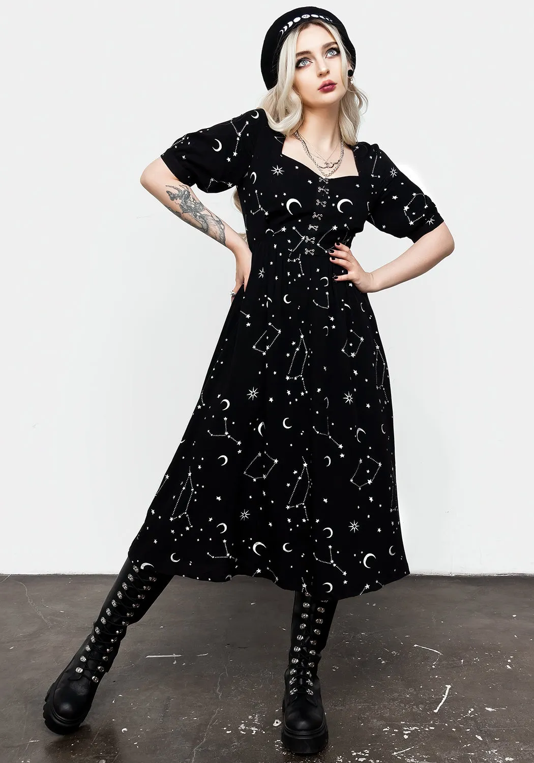 Flattering Style Coral Glow Silver Celestial Print Sweetheart Midi Dress