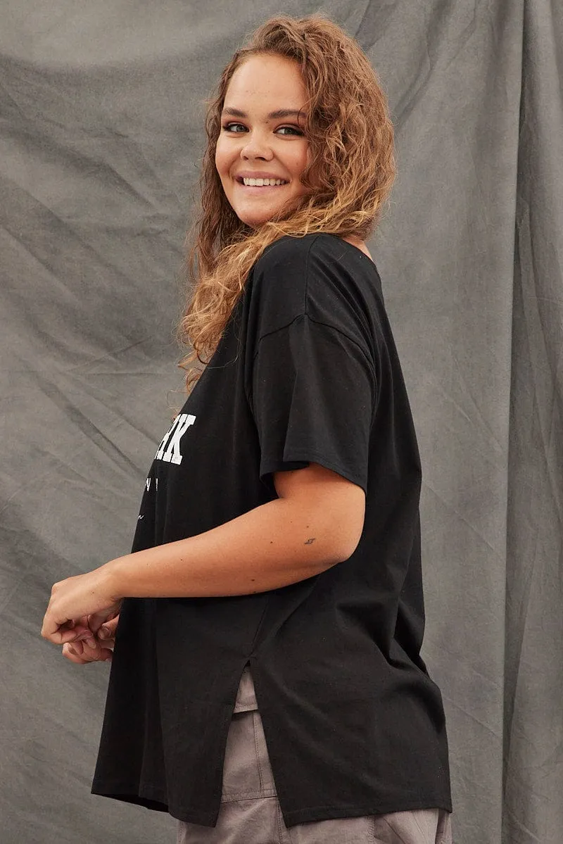 Black Graphic T-shirt New York Short Sleeve Side Split Sleek And Stylish