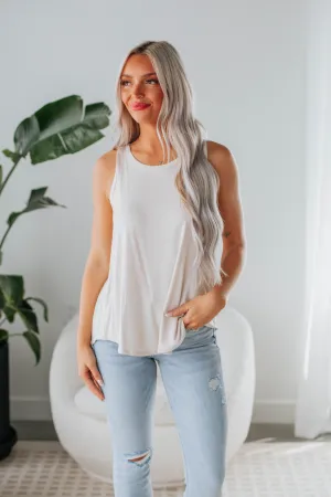 Flexible Neckline Dava Basic Tank - Natural