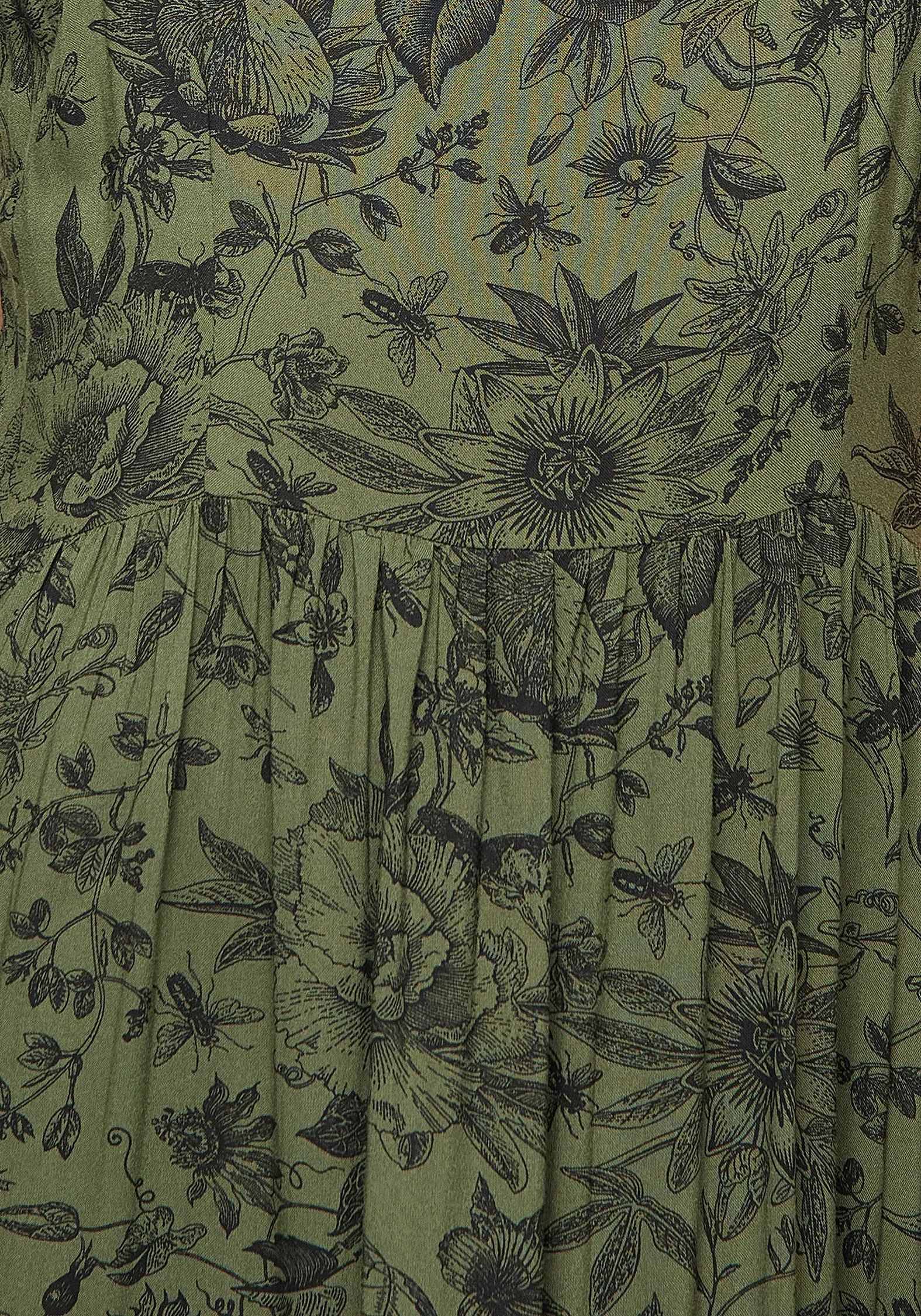 City Friendly Palace View Meadowflowers Floral Print Tiered Midaxi Cami Dress