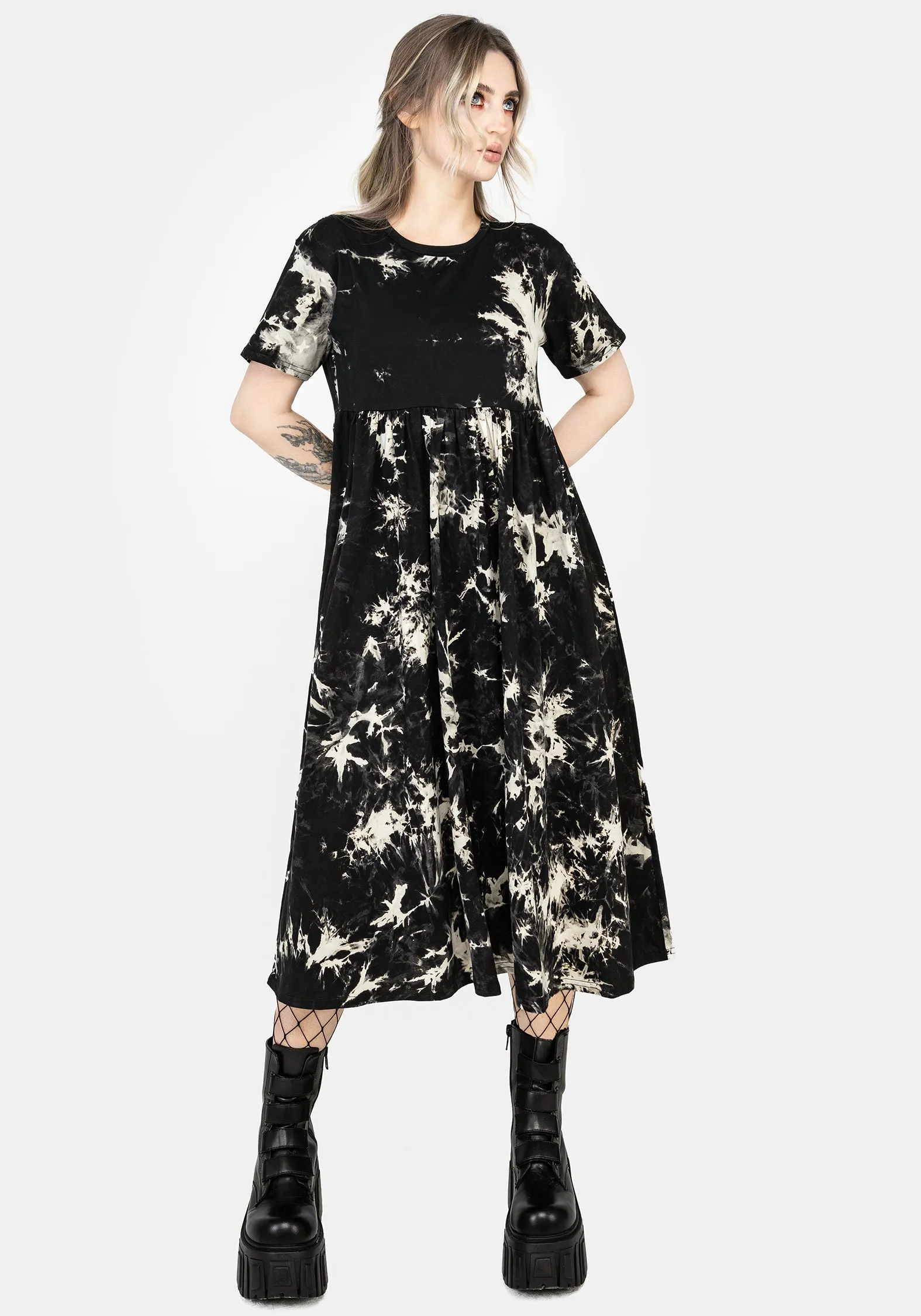 Elegant dress for brunch Moodswing Tie Dye Midi Dress