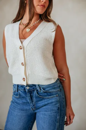 Elowyn Sweater Vest Non Static Fiber Tech Stylish Wear